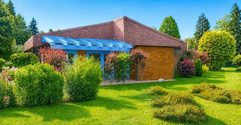 Gartenansicht Schluchsee Einfamilienhaus RESERVIERT... Schluchsee: Erf�llen Sie sich Ihren Traum vom eigenen Ferien-/Einfamilienhaus