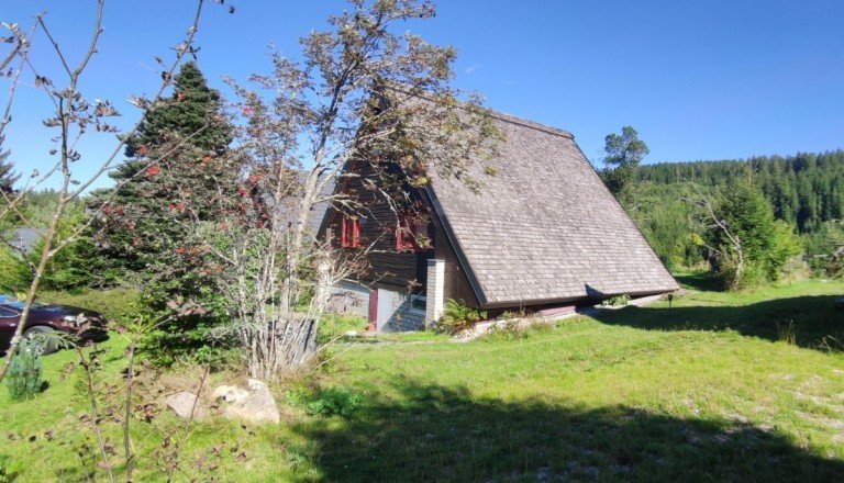 S�dwestansicht Feldberg - Falkau Ferienhaus VERKAUFT...Hier k�nnen Sie sich den Traum vom eigenen Ferienh�usle in sonniger H�henlage erf�llen!