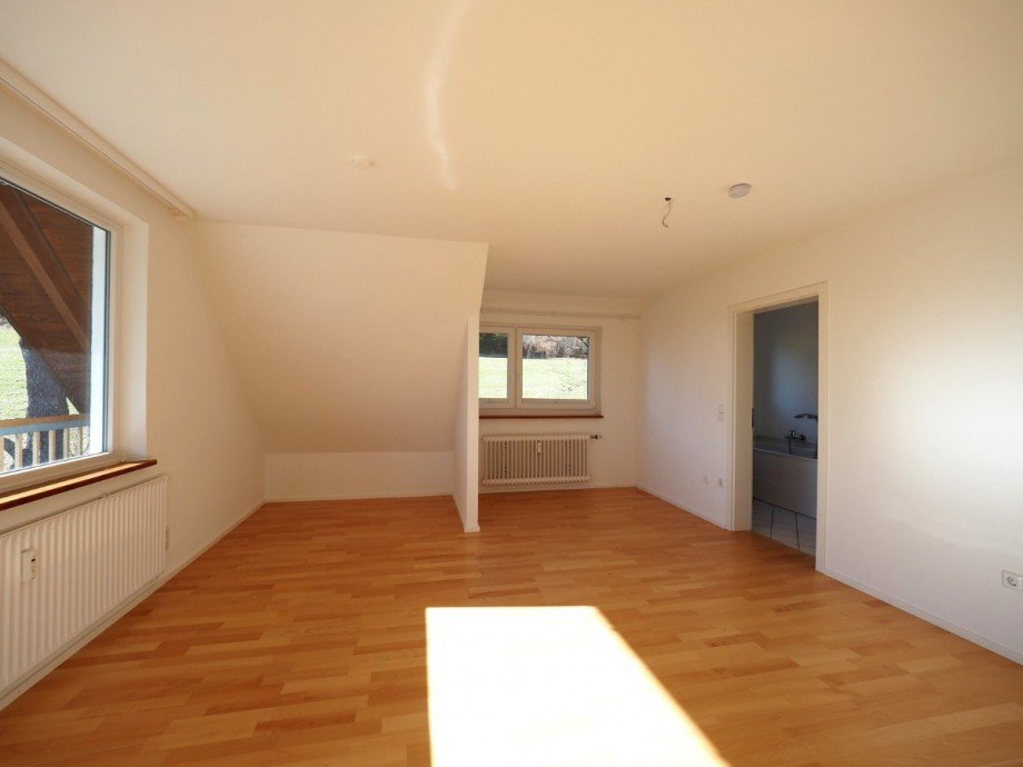 Schlafzimmer mit T�r ins Bad Etagenwohnung Hinterzarten